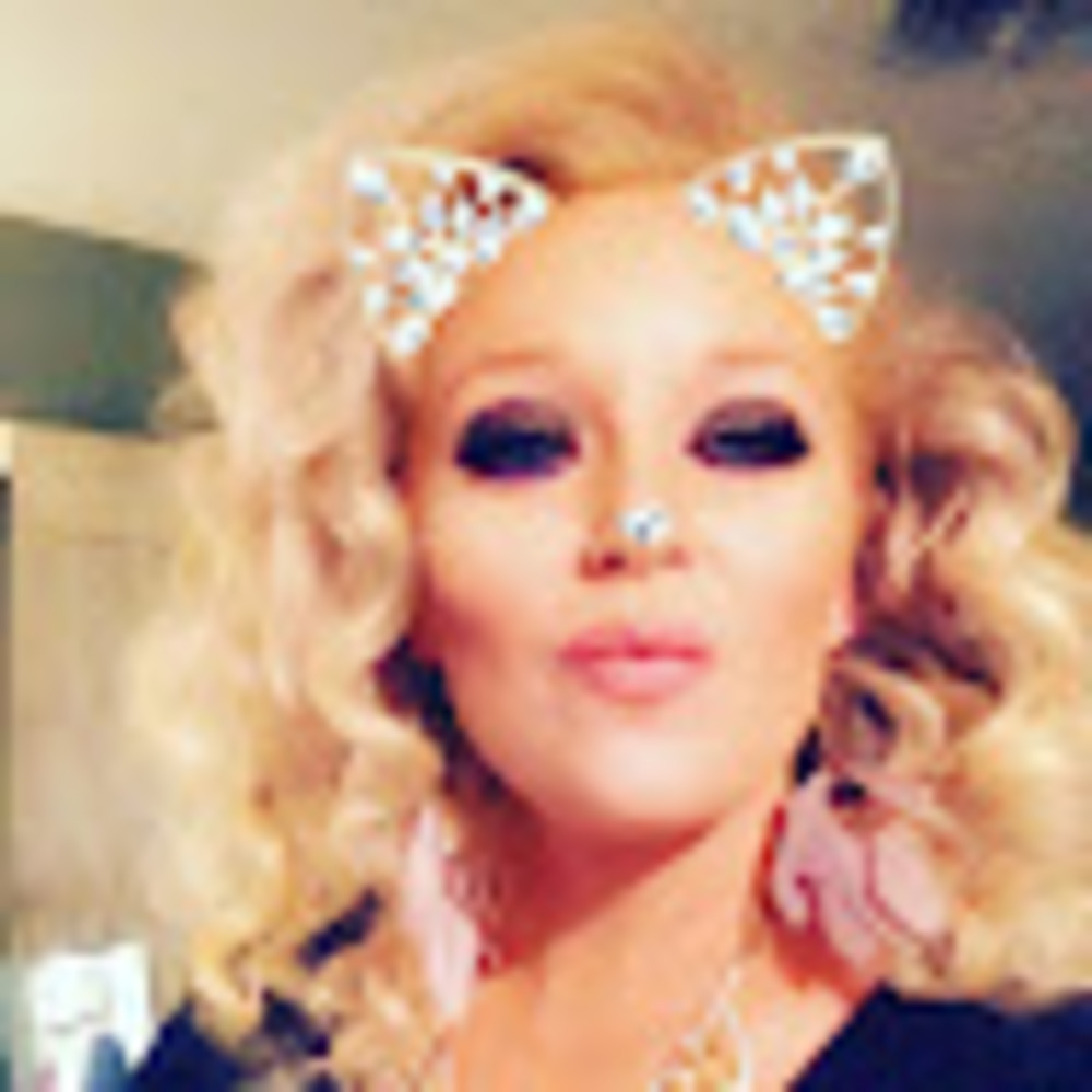 Meet your Posher, Holli